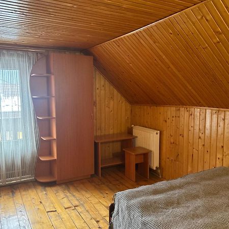 Guest House Kaspiy Bukovel Ngoại thất bức ảnh