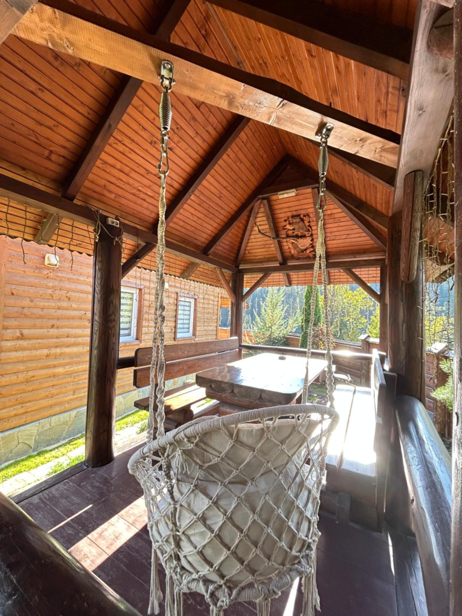 Guest House Kaspiy Bukovel Ngoại thất bức ảnh