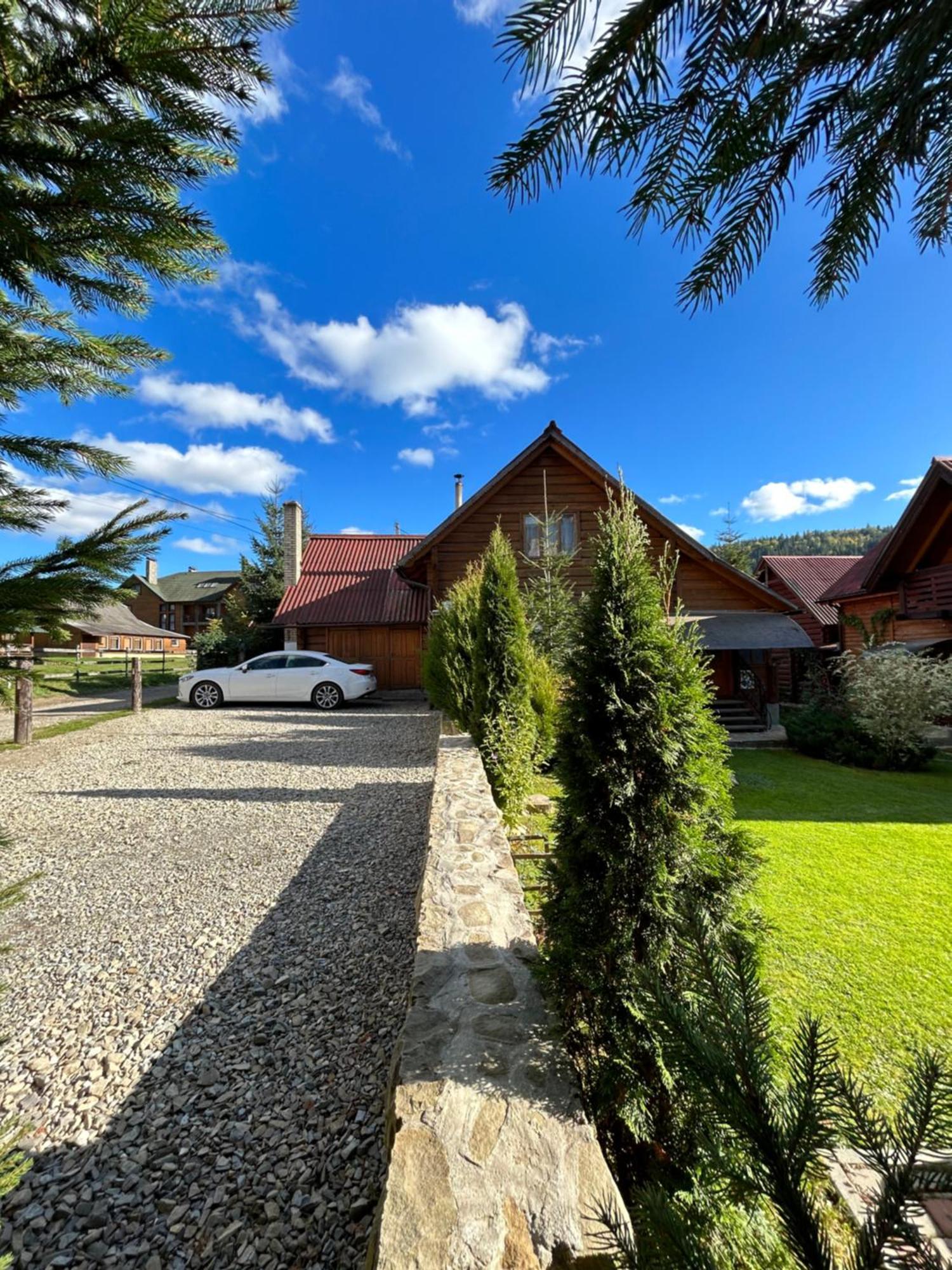 Guest House Kaspiy Bukovel Ngoại thất bức ảnh