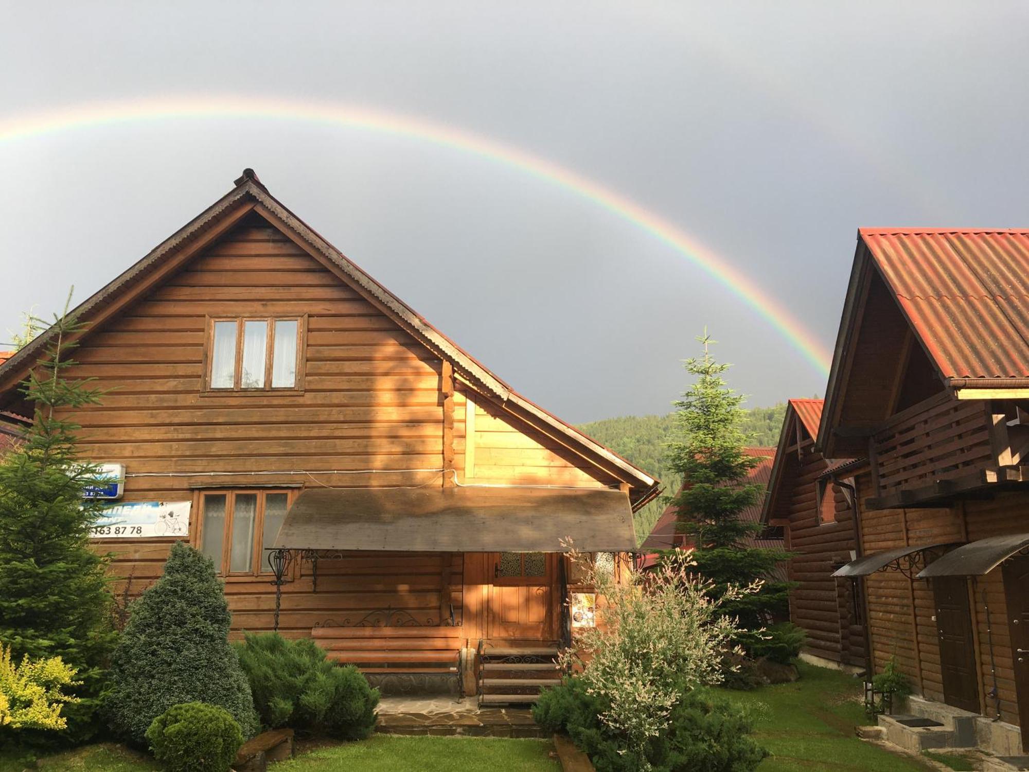 Guest House Kaspiy Bukovel Ngoại thất bức ảnh